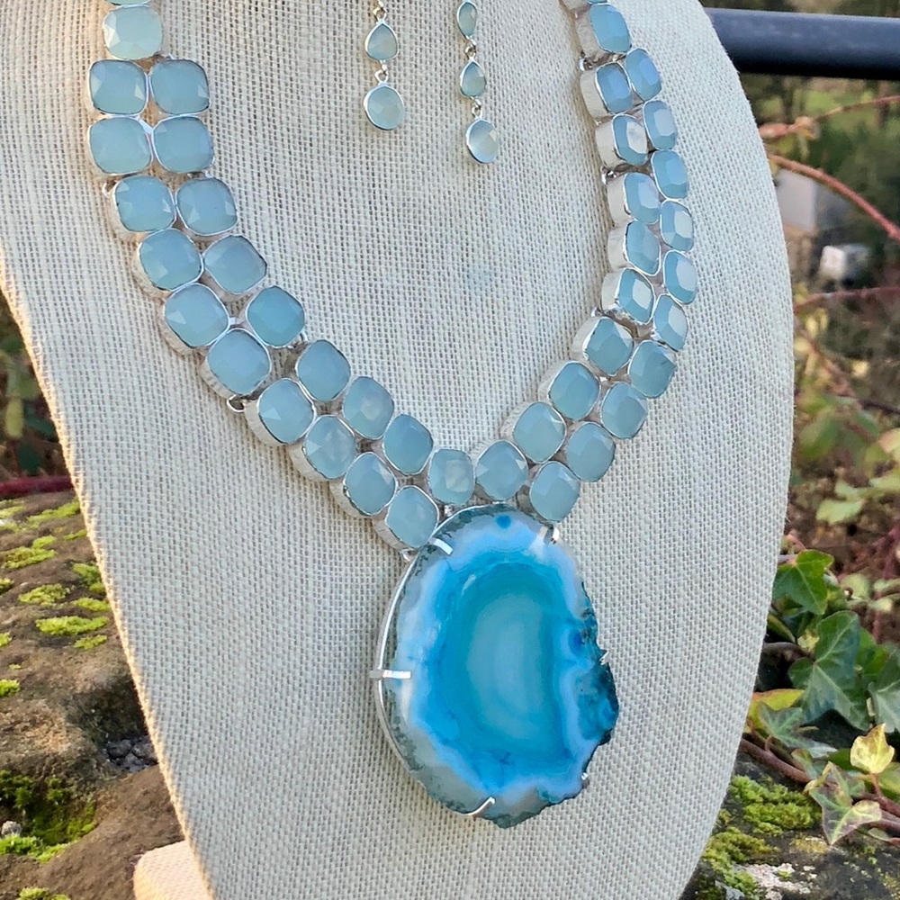 Robin's Nest Jewels Blue and Silver Necklace
